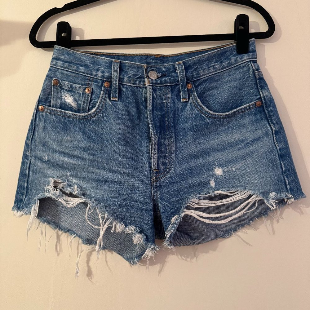 Levi's 501 Denim Shorts | 25